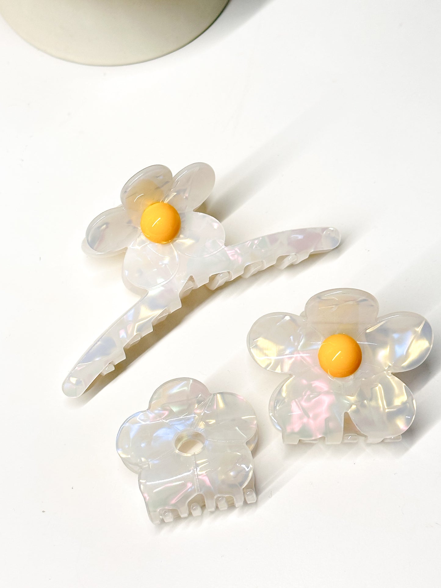 Daisy hair claw clip - LARGE